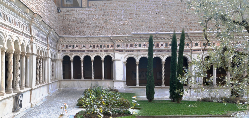 01 visuale chiostro