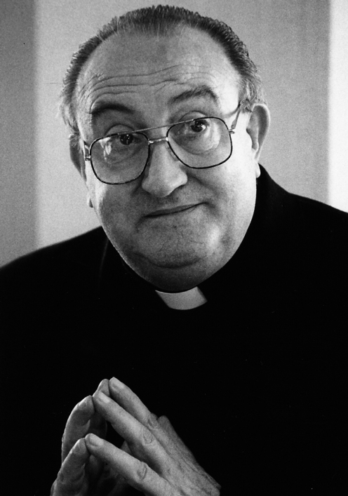 JUAN E. VECCHI